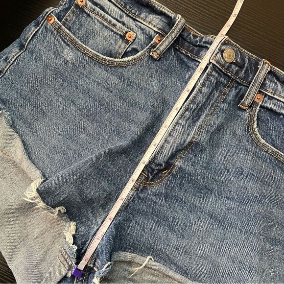 ✨ Abercrombie and Fitch Curve Love High Rise Mom Jean Shorts 6 - Picture 9 of 10
